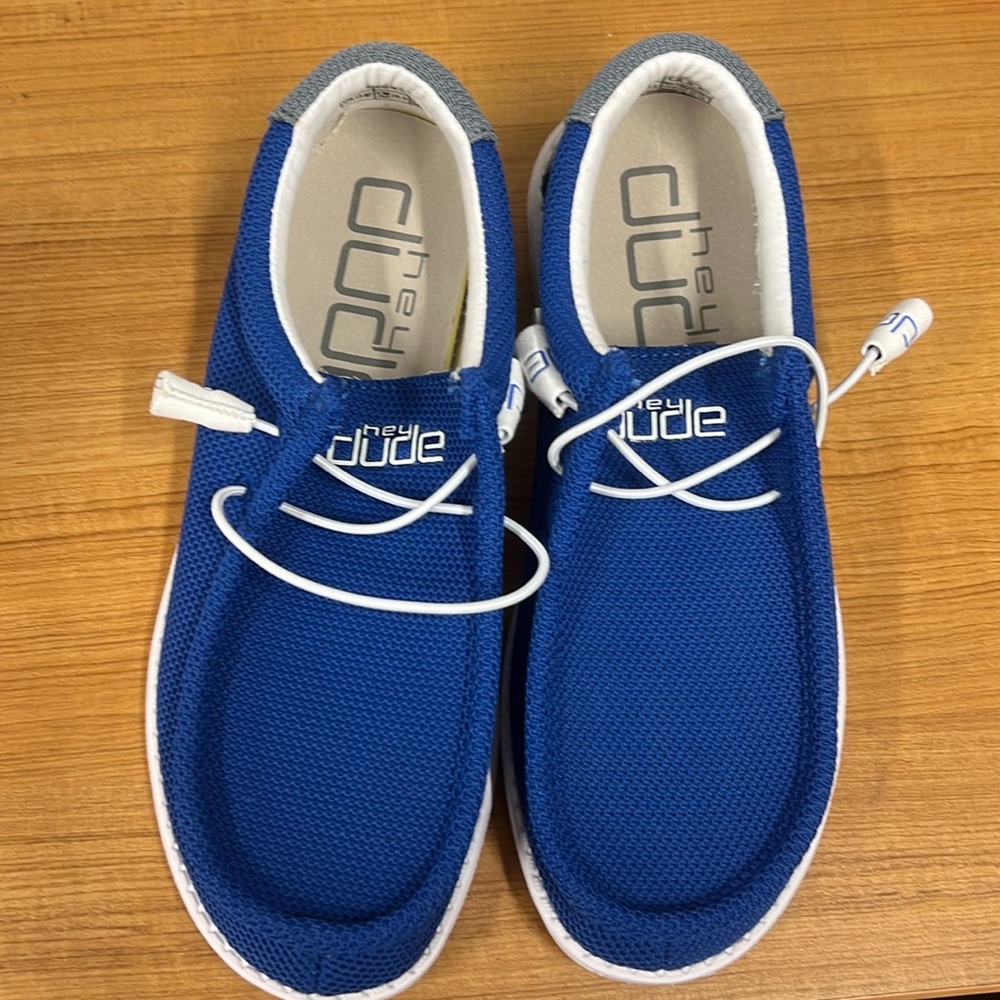 NWT Men’s OR women’s Wally Sox Shoes (L10/M8)